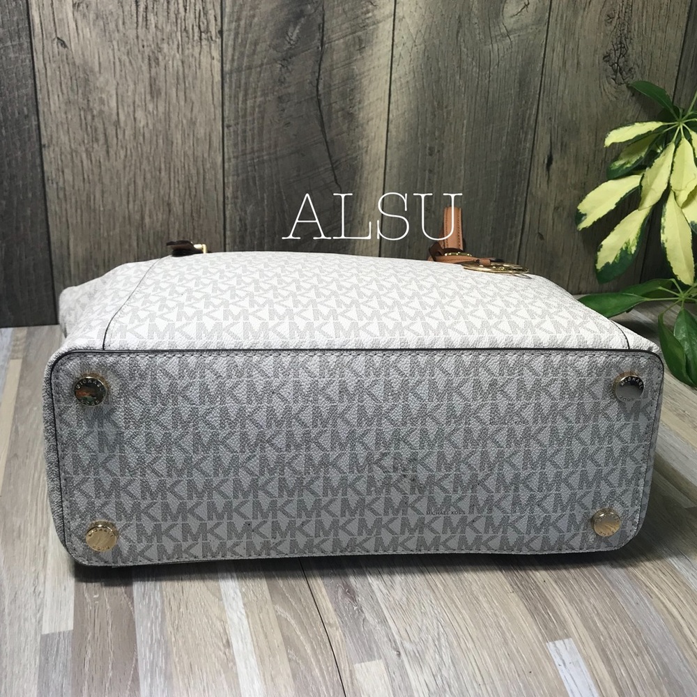 Michael Kors Ciara LG EW TZ Tote Vanilla W AUTHENT - Picture 5 of 8